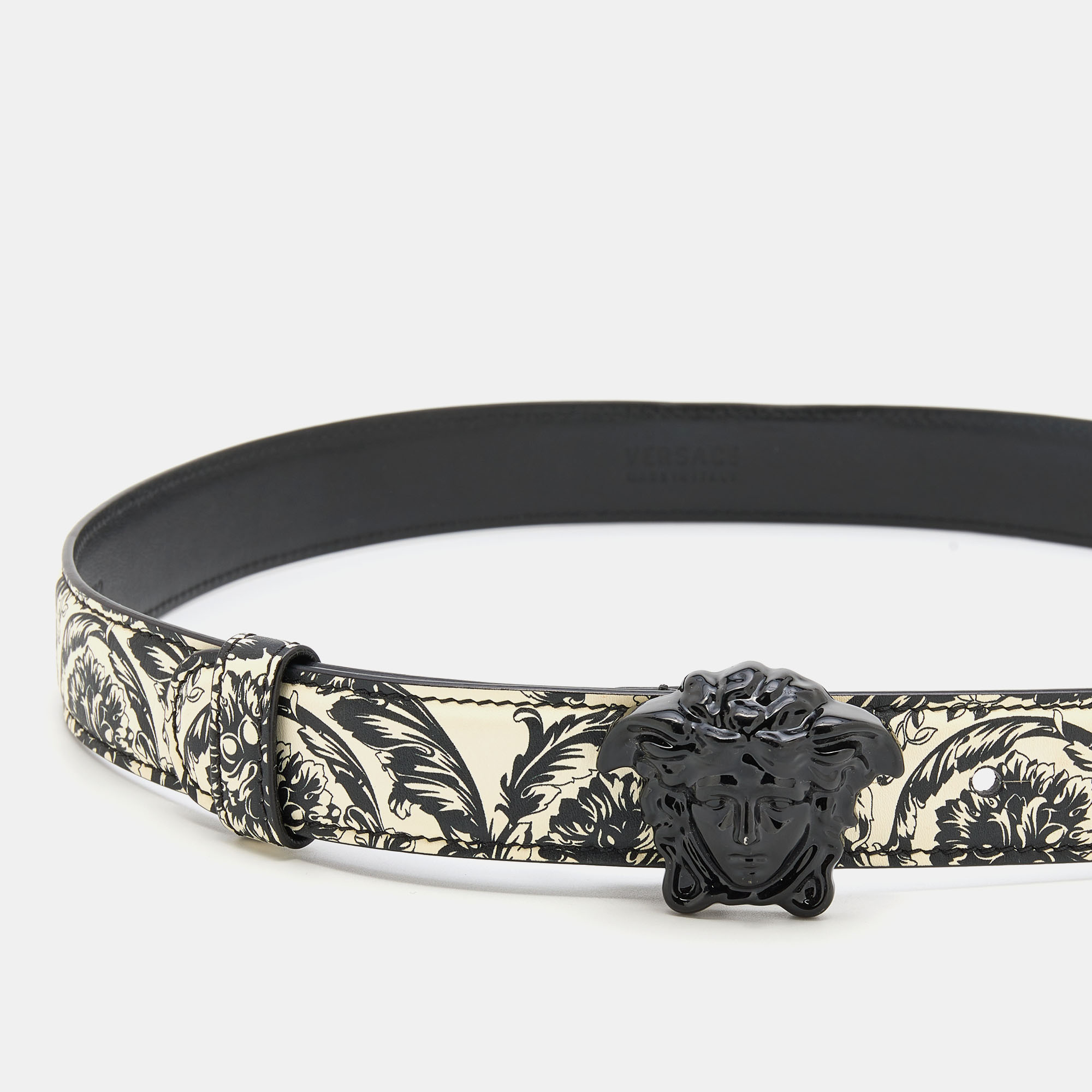 

Versace Black/White Baroque Print Leather Medusa Waist Belt