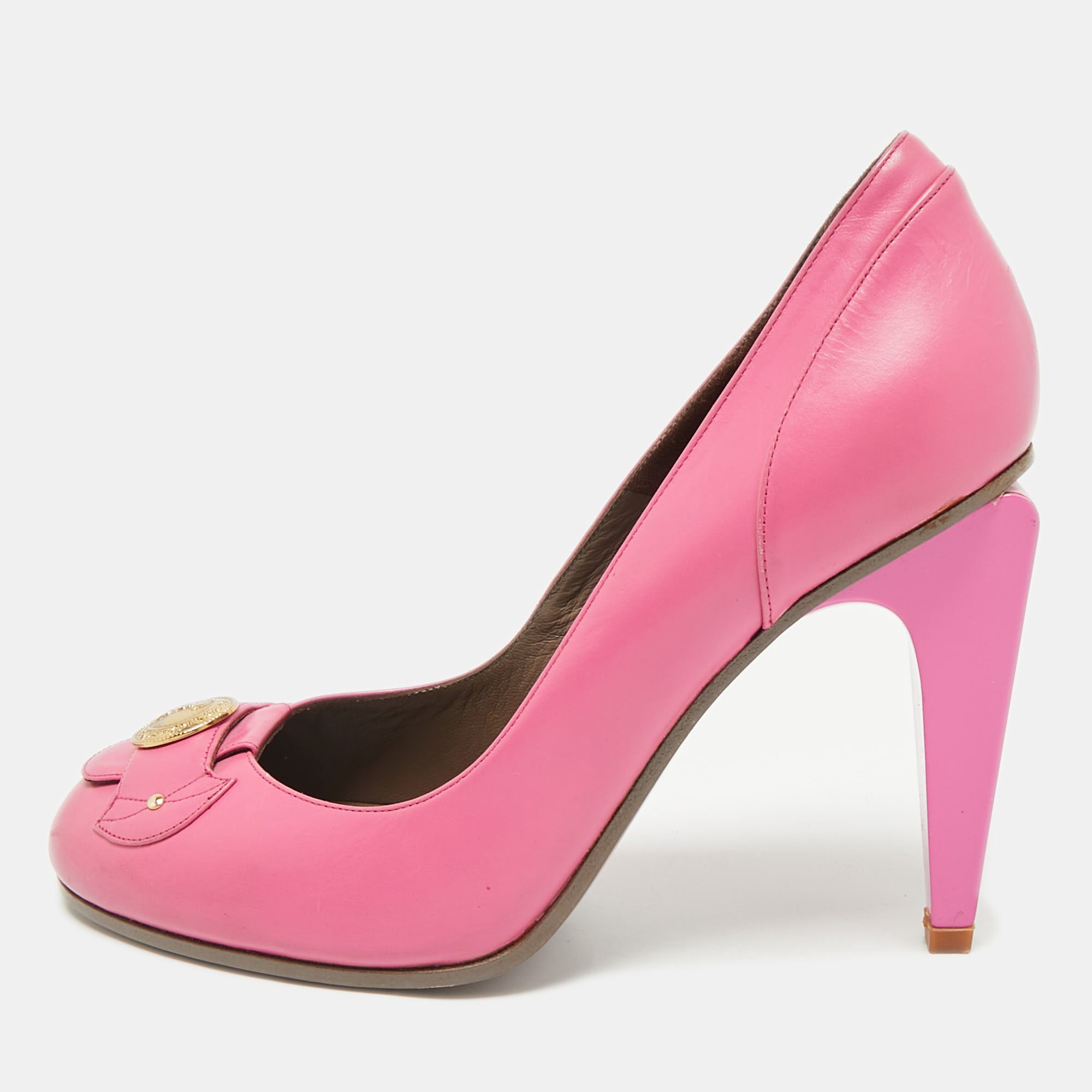 

Versace Pink Leather Medusa Pumps Size