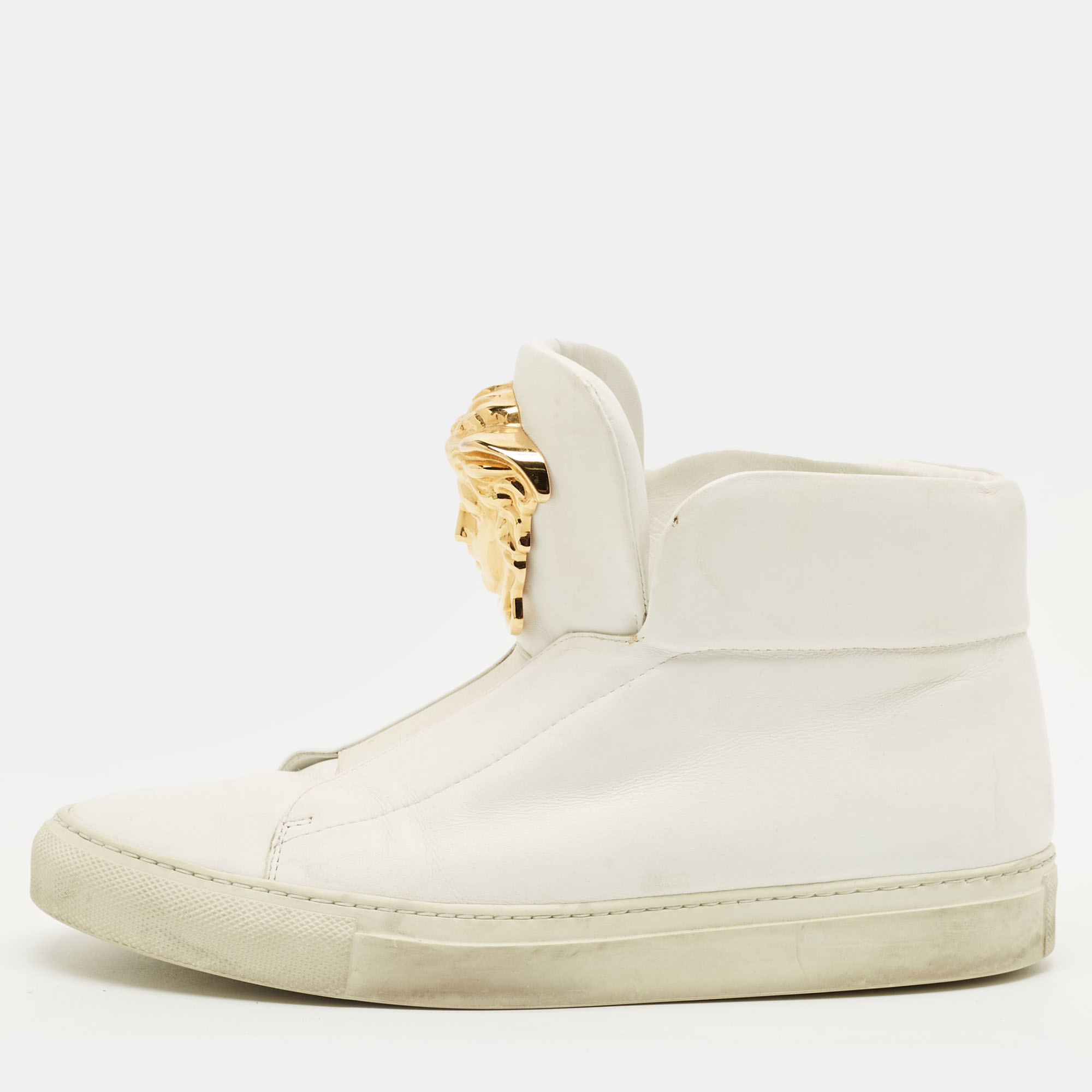 Click to view more detailed imagery on our partner's website Pre-owned Versace Palazzo Size 38 White Leather High Top Sneakers