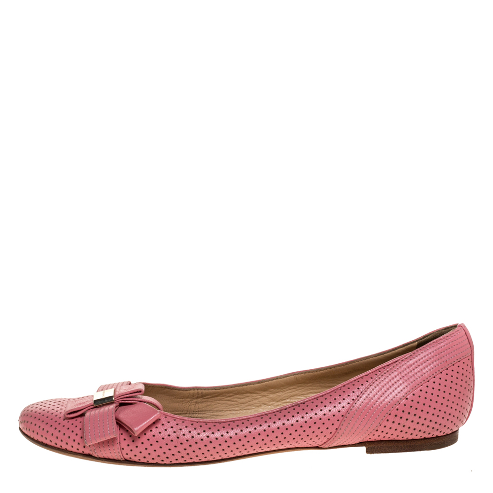 

Versace Pink Perforated Leather Bow Embellishment Ballet Flats Size
