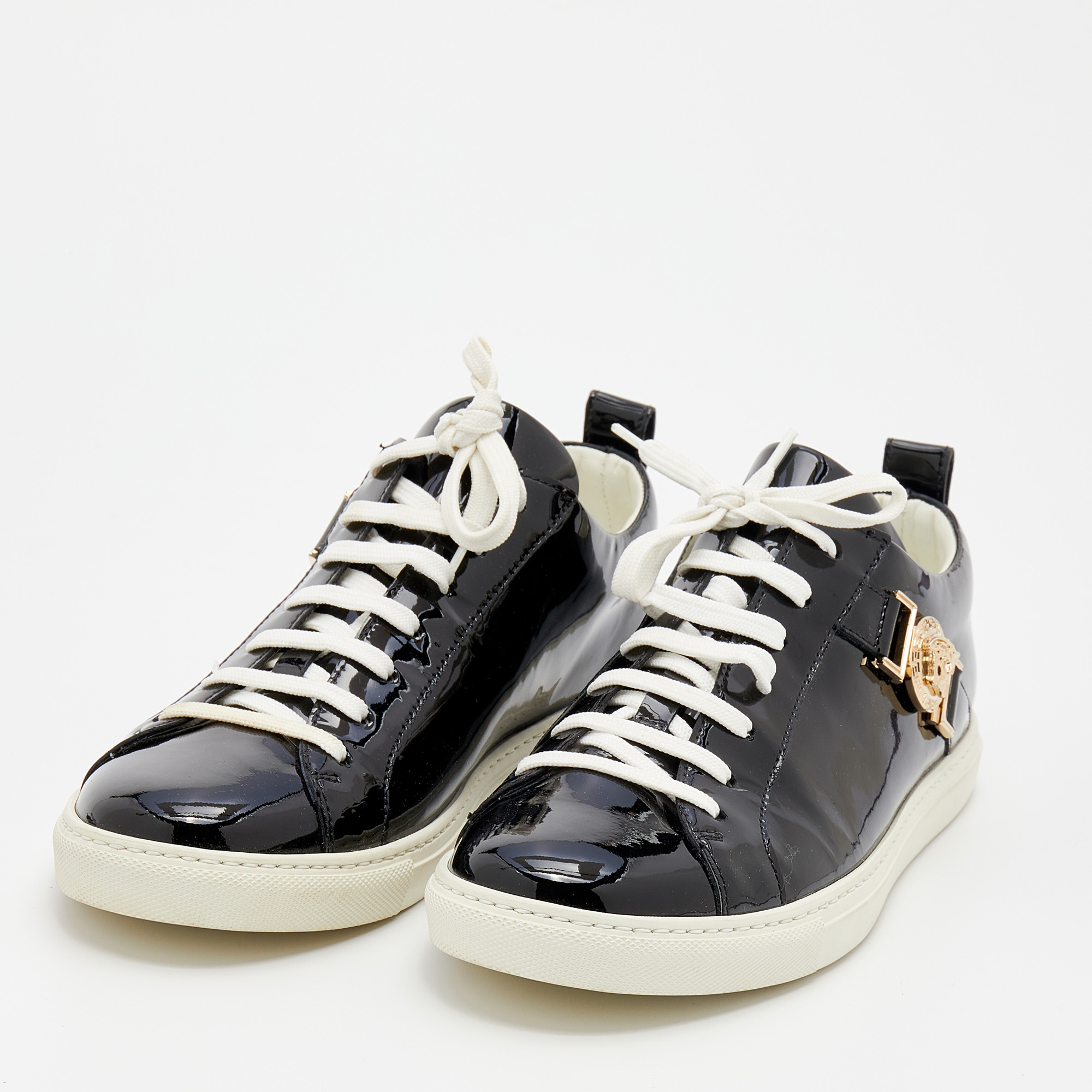 

Versace Black Patent Leather Medusa Head Embellished Low Top Sneakers Size