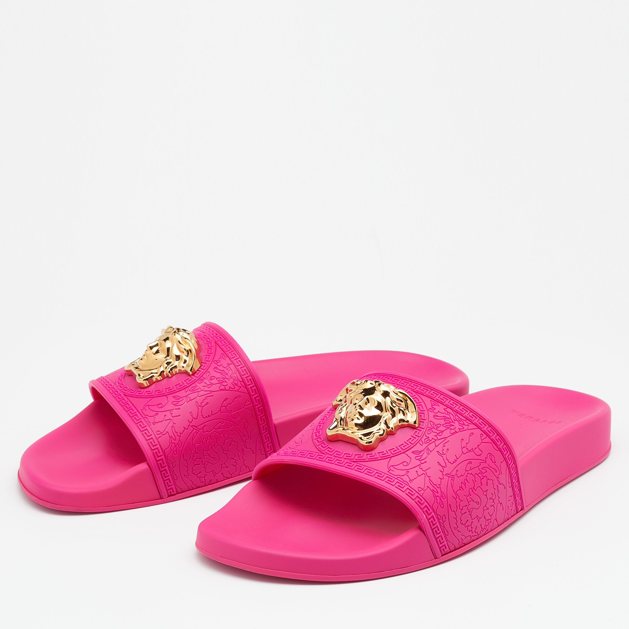 

Versace Fuchsia Rubber Palazzo Pool Slides Size, Pink