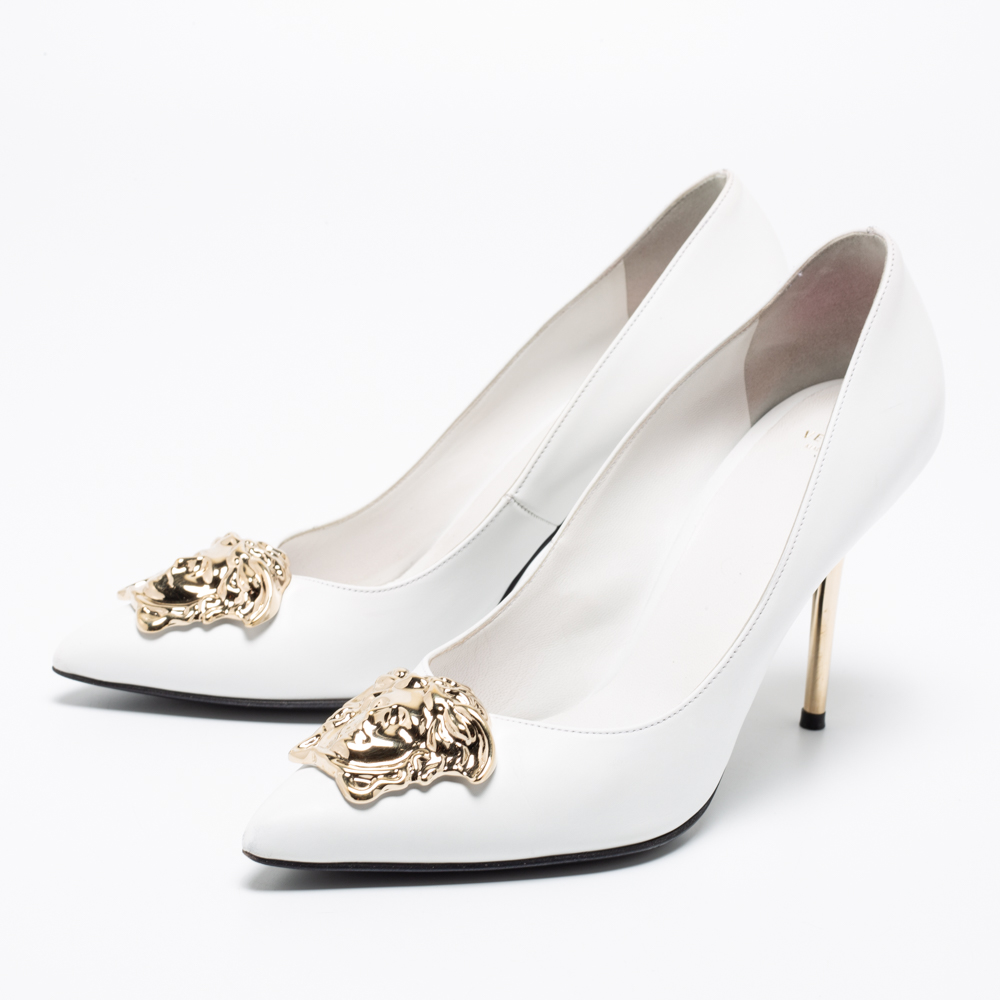 

Versace White Leather Medusa Pointed Toe Pumps Size