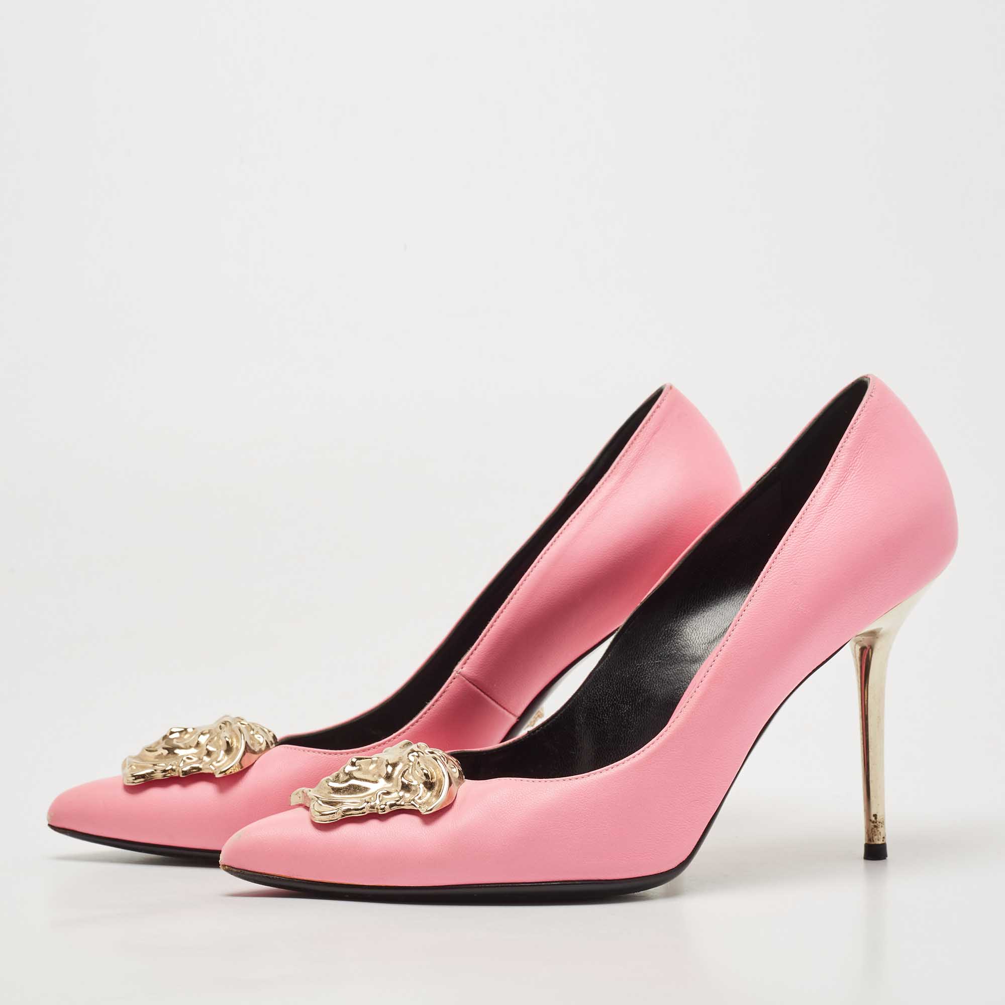 

Versace Pink Leather Medusa Pumps Size