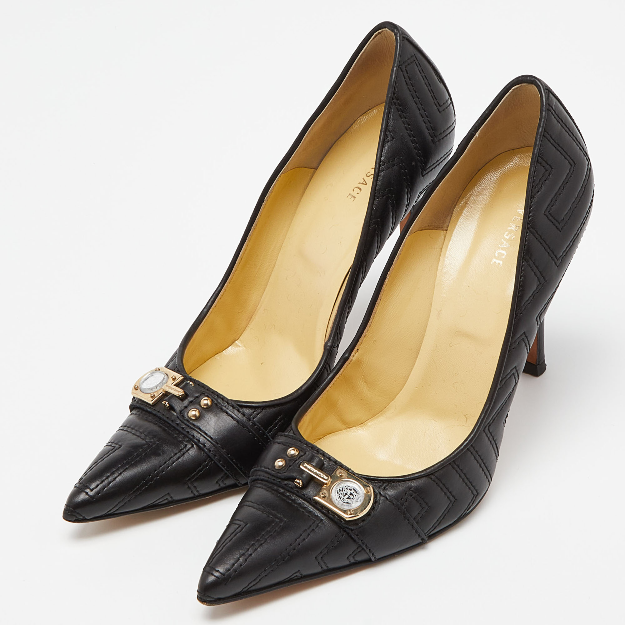 

Versace Black Leather Quilted Pointed Toe Pumps Size