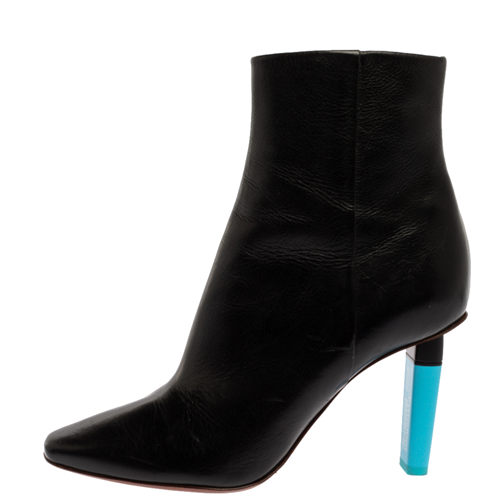 

Vetements Black Leather Ankle Boots Size
