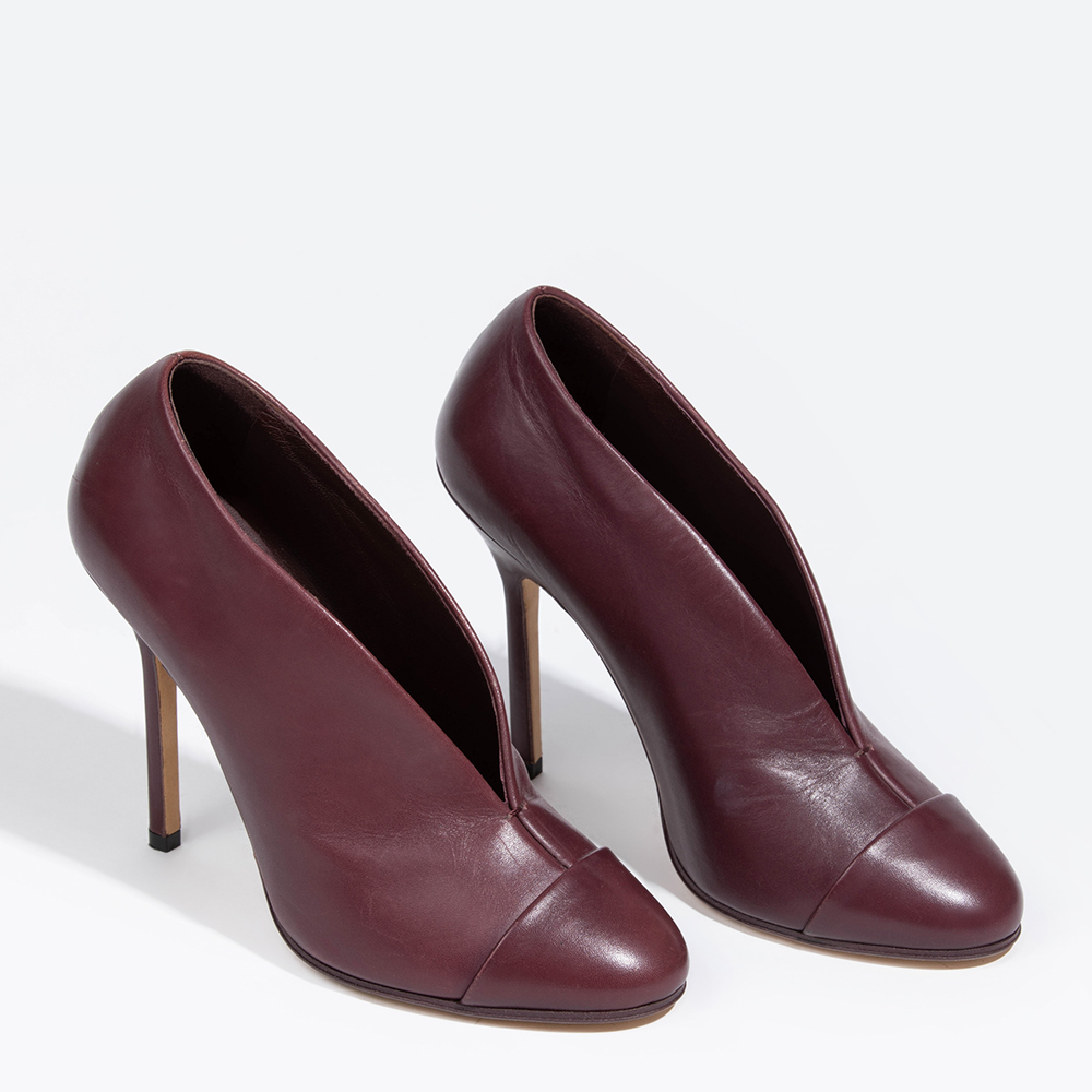

Victoria Beckham Red Leather Pin Pumps Size EU