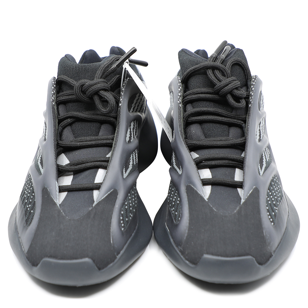 

Yeezy 700 V3 Alvah Sneakers Size 37 1/3 (US 5, Black
