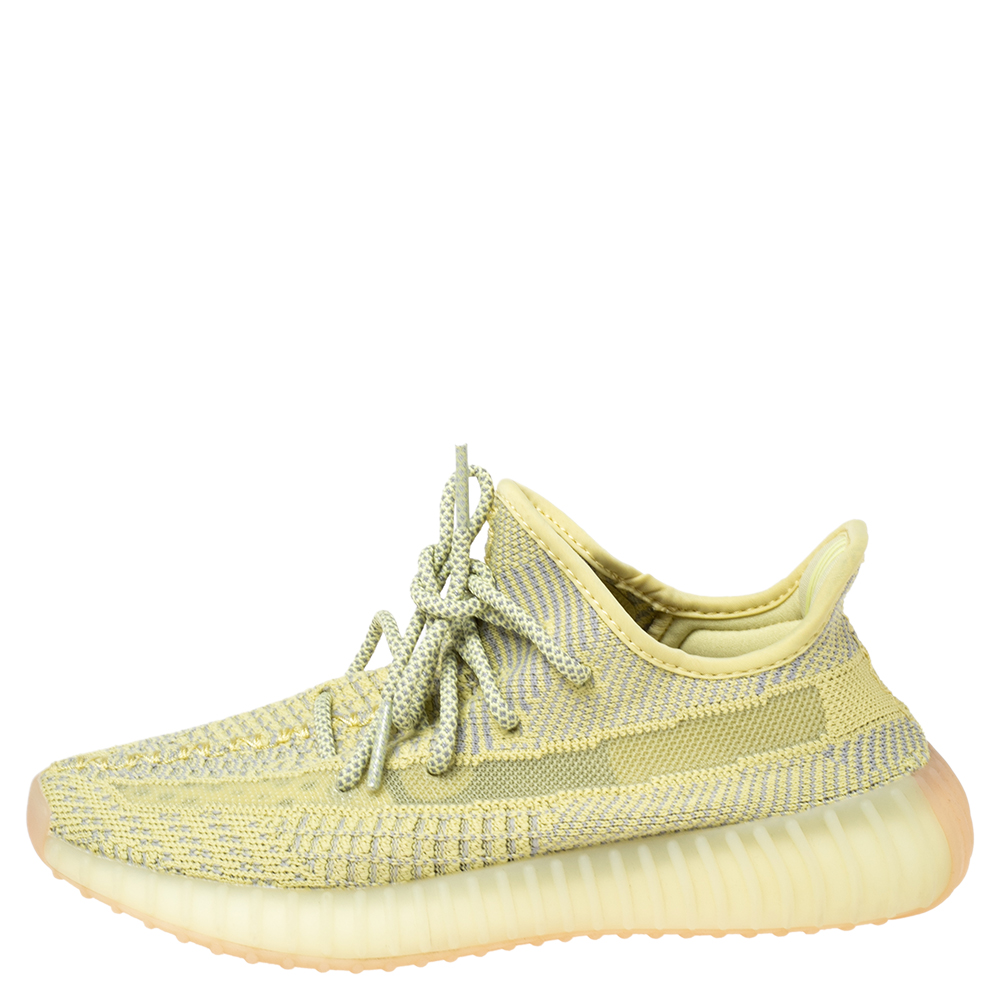 

Yeezy x adidas Light Green Knit Fabric Boost 350 V2 Sneakers Size