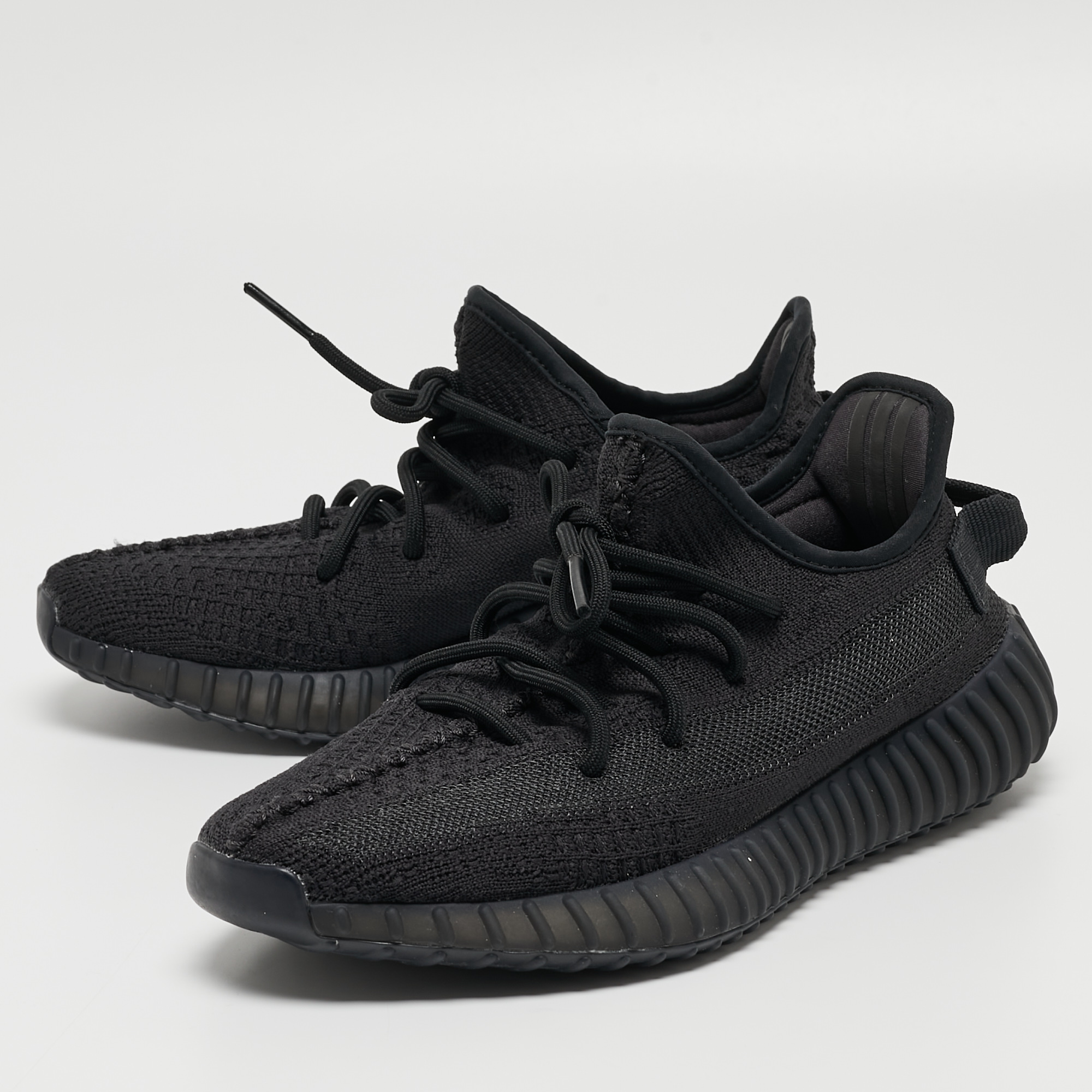 

Yeezy x Adidas Black Knit Fabric Boost 350 V2 Onyx Sneakers Size