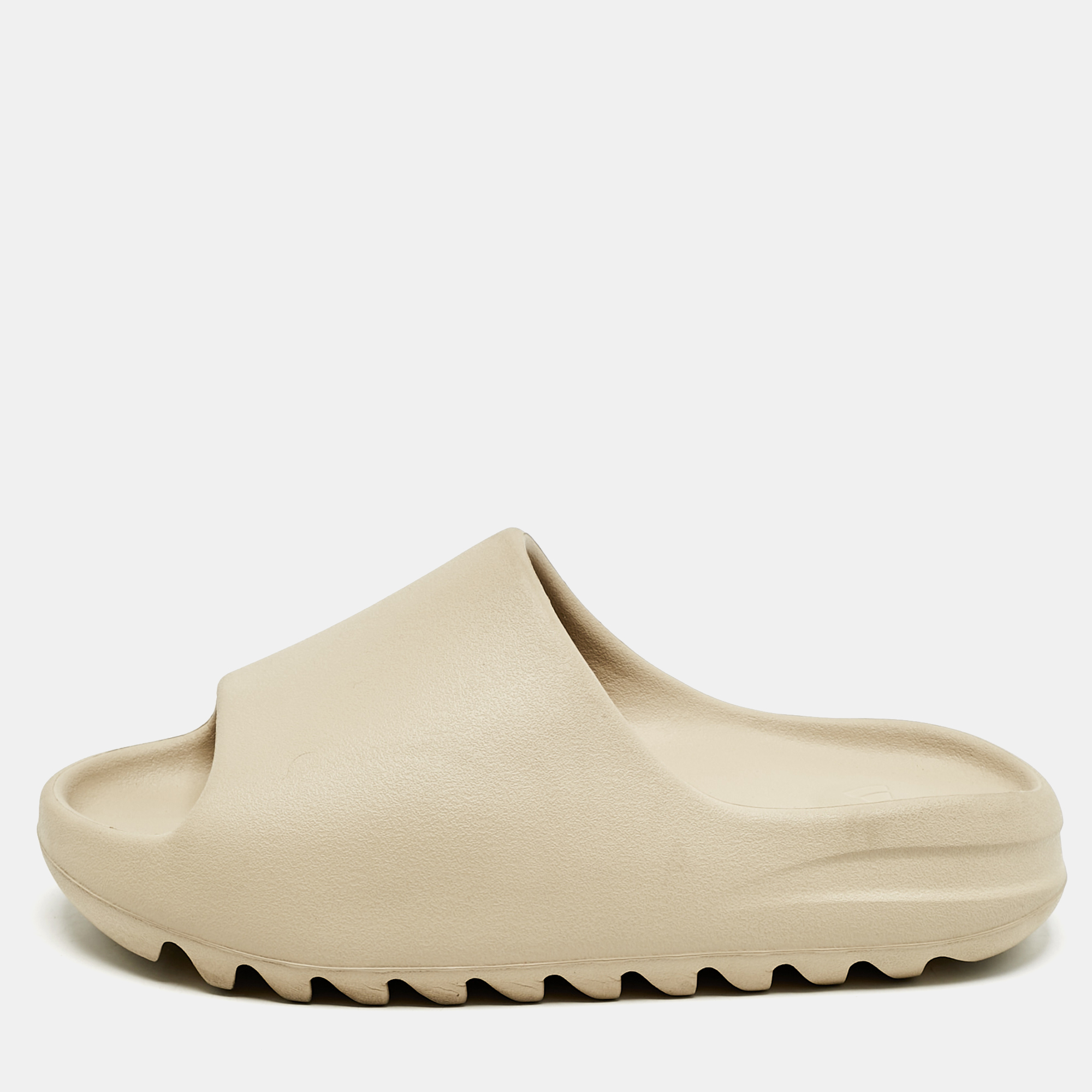 

Yeezy x Adidas Cream Rubber Resin Flat Slides Size 39
