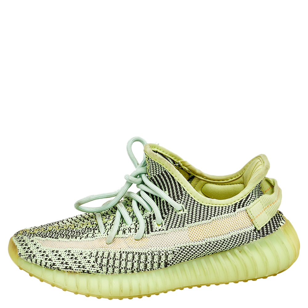 

Yeezy x adidas Green Knit Fabric Boost 350 V2 Yeezreel Low Top Sneakers Size  1/3
