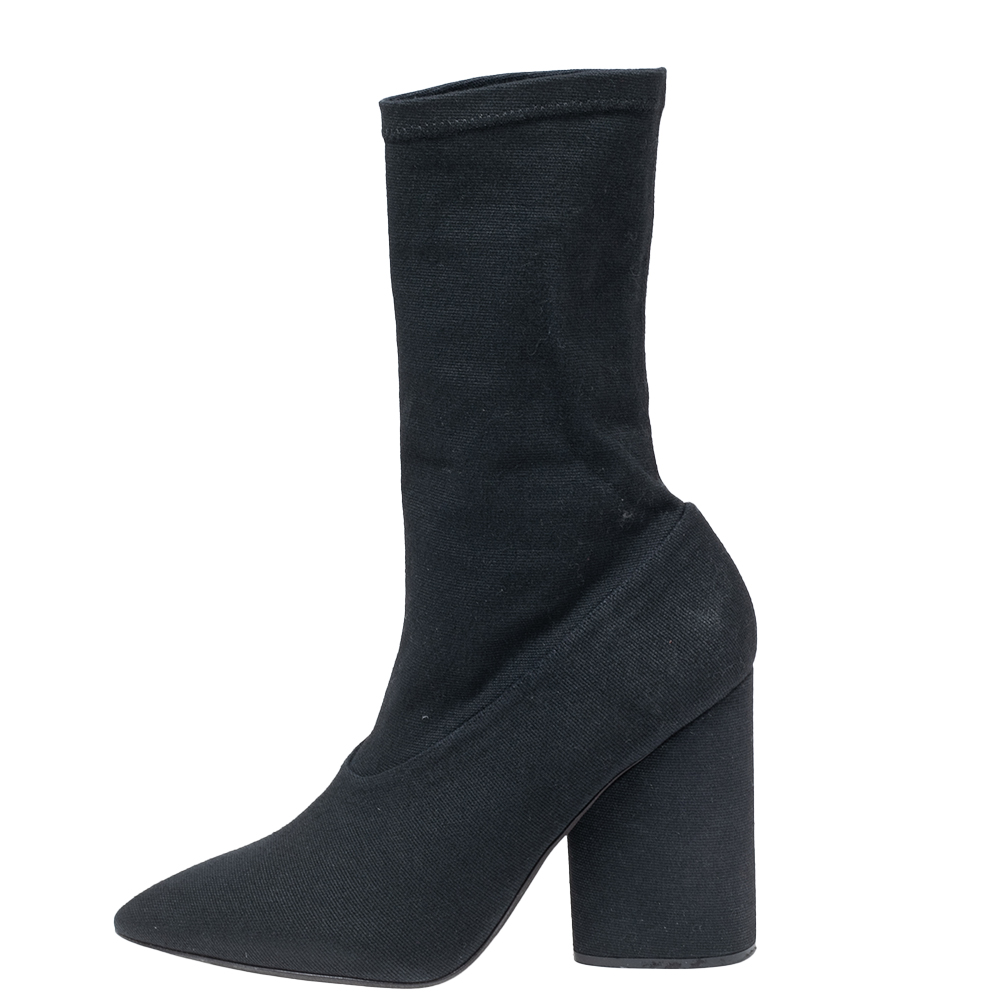 

Yeezy x adidas Black Canvas Pointed Toe Ankle Boots Size