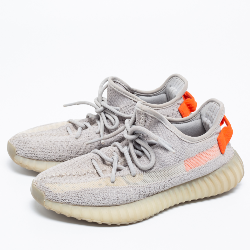 

Yeezy x Adidas Grey Knit Fabric Tail Light Boost 350 V2 Sneakers Size