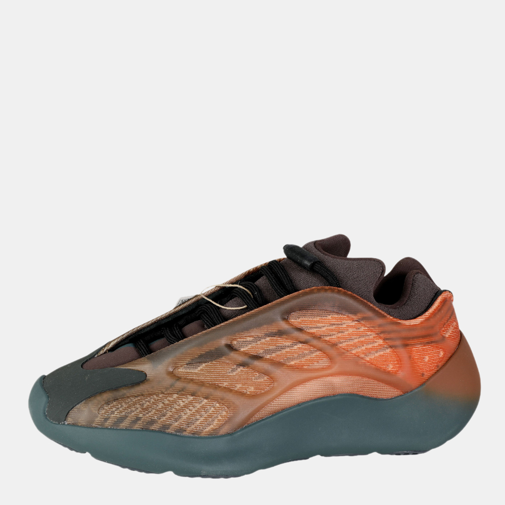 

Adidas x Yeezy 700 V3 'Copper Fade' Sneaker Size US 6, Black