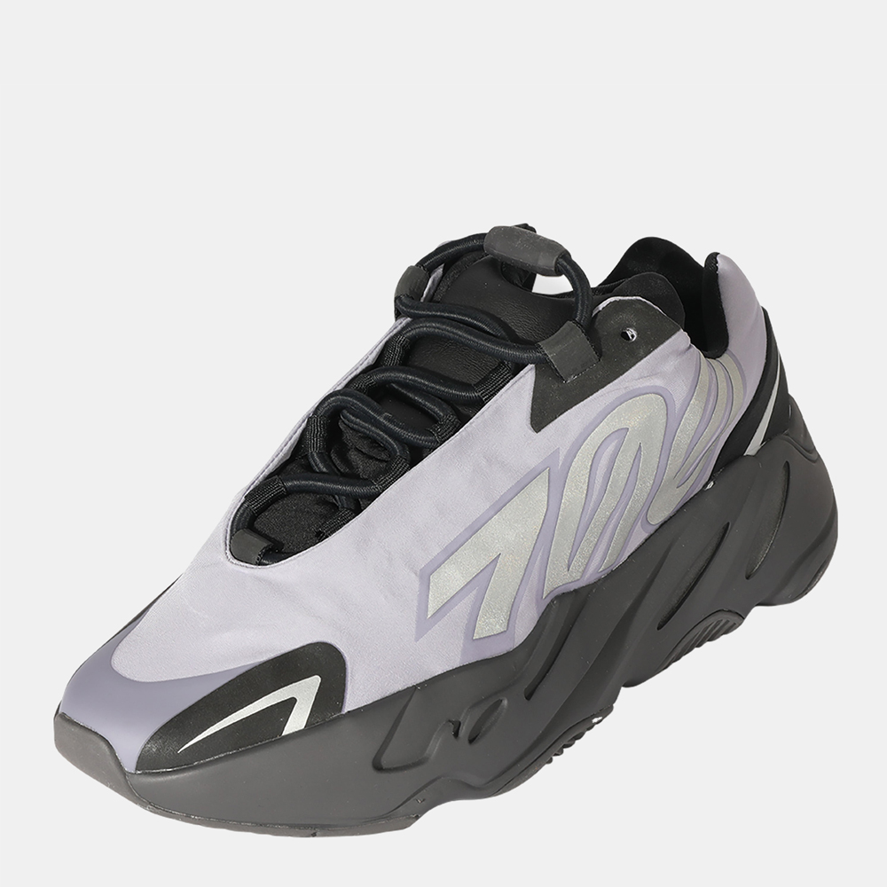 

Yeezy Boost 700 MNVN Geode Sneaker US 6.5 EU  1/3, Black