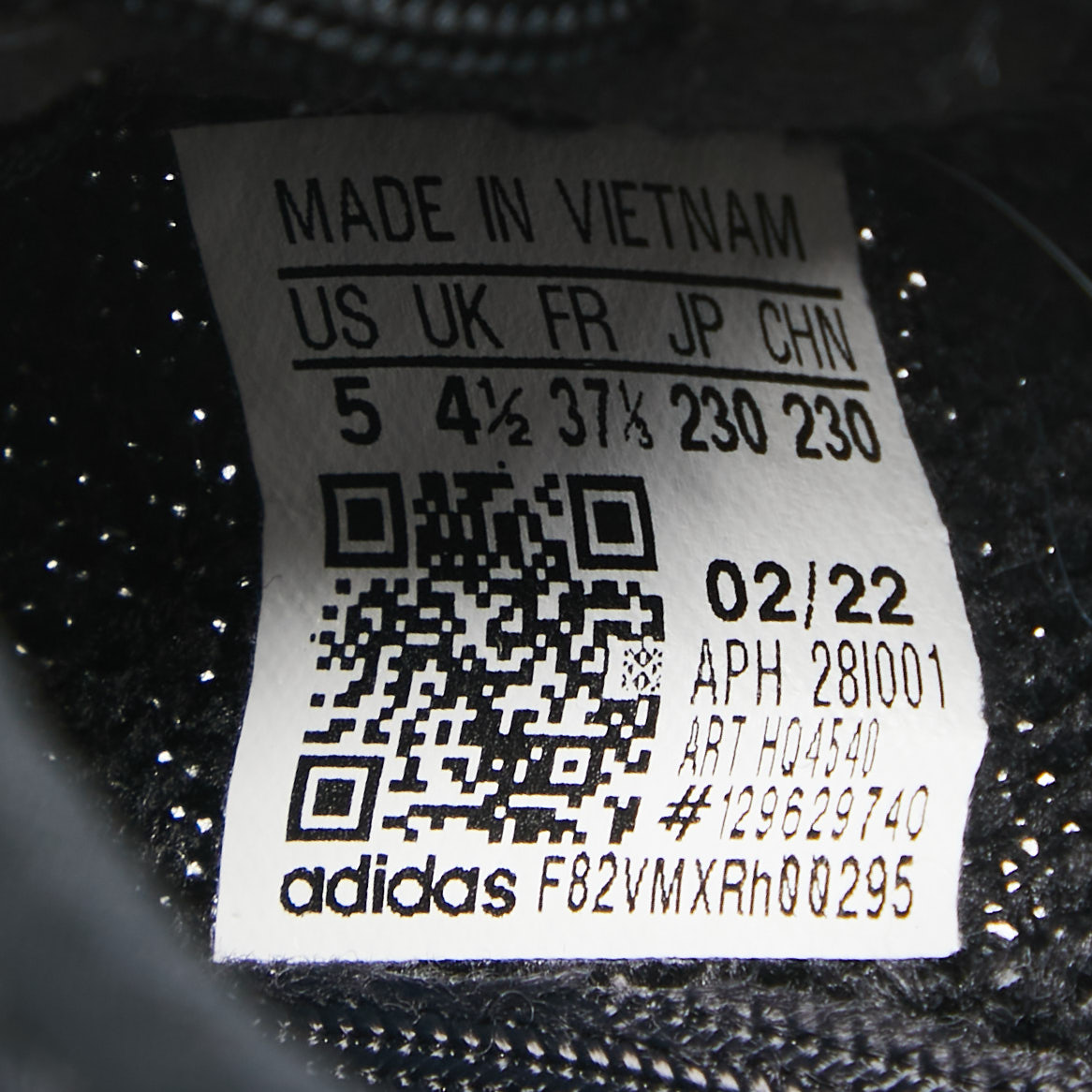 Yeezy x Adidas Black Knit Fabric Boost  V2 Onyx Sneakers Size