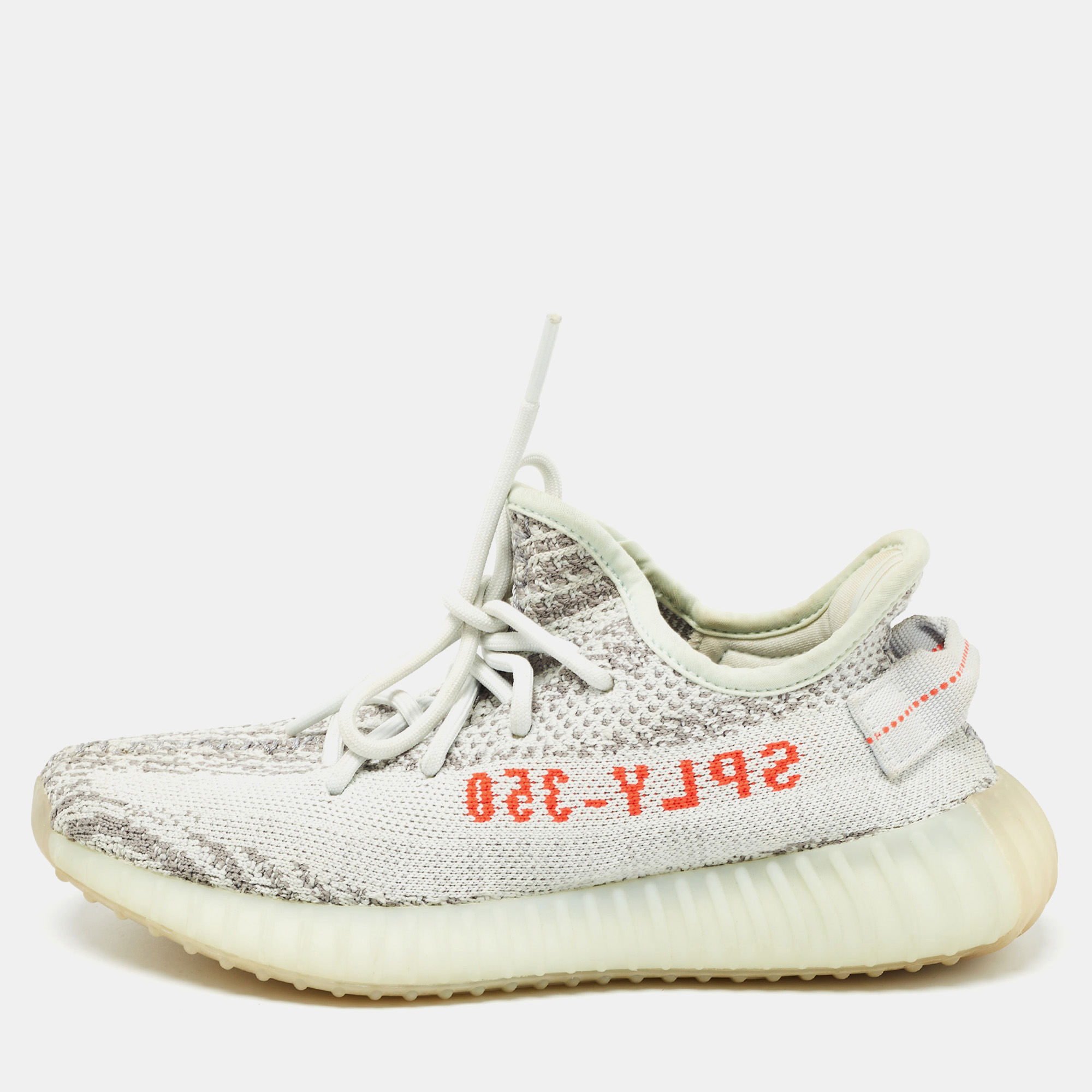 Elevate your footwear game with these Yeezy x adidas sneakers. Combining well loved elements and unmatched comfort these sneakers will look great on your feet.