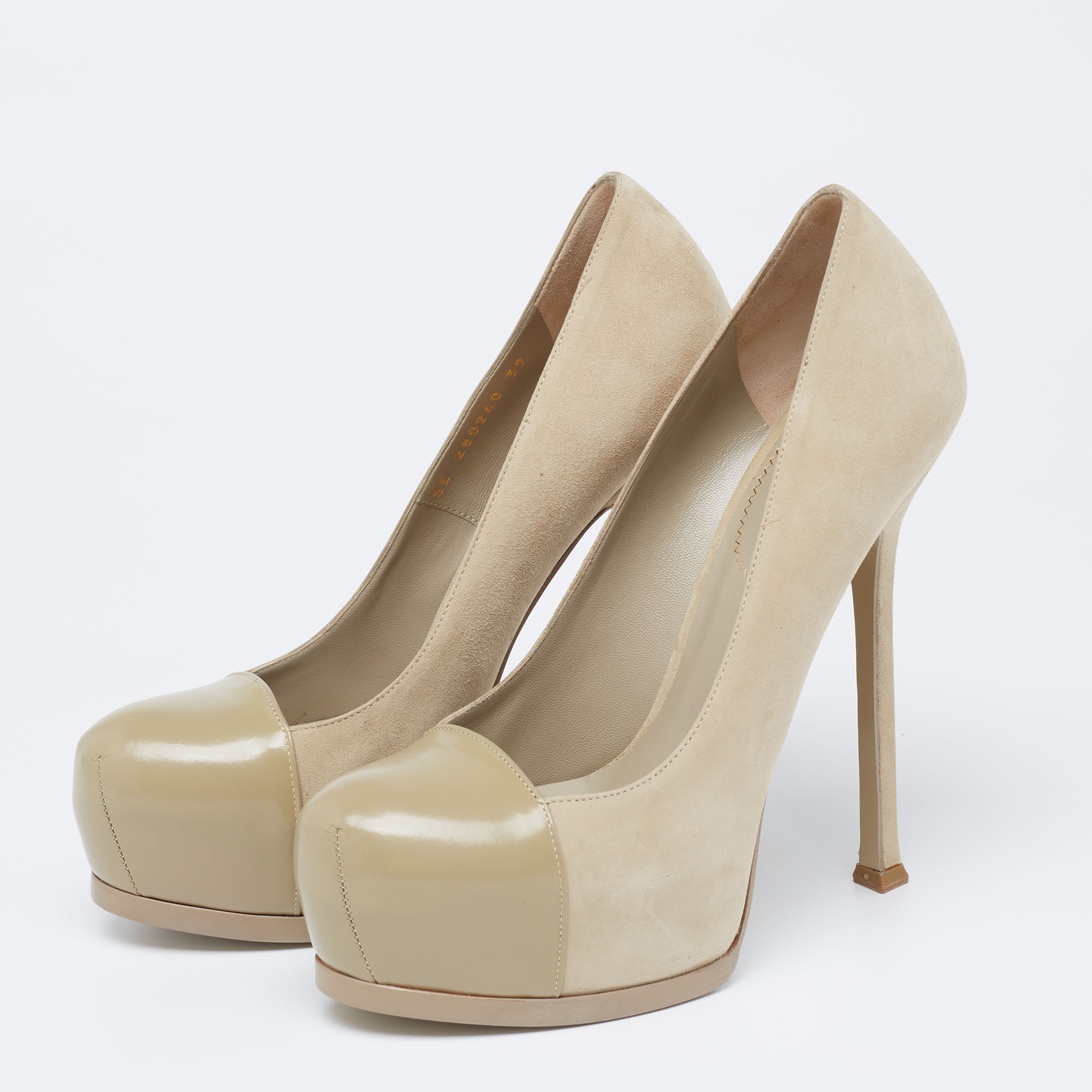 

Saint Laurent Beige Suede and Patent Leather Tribtoo Pumps Size