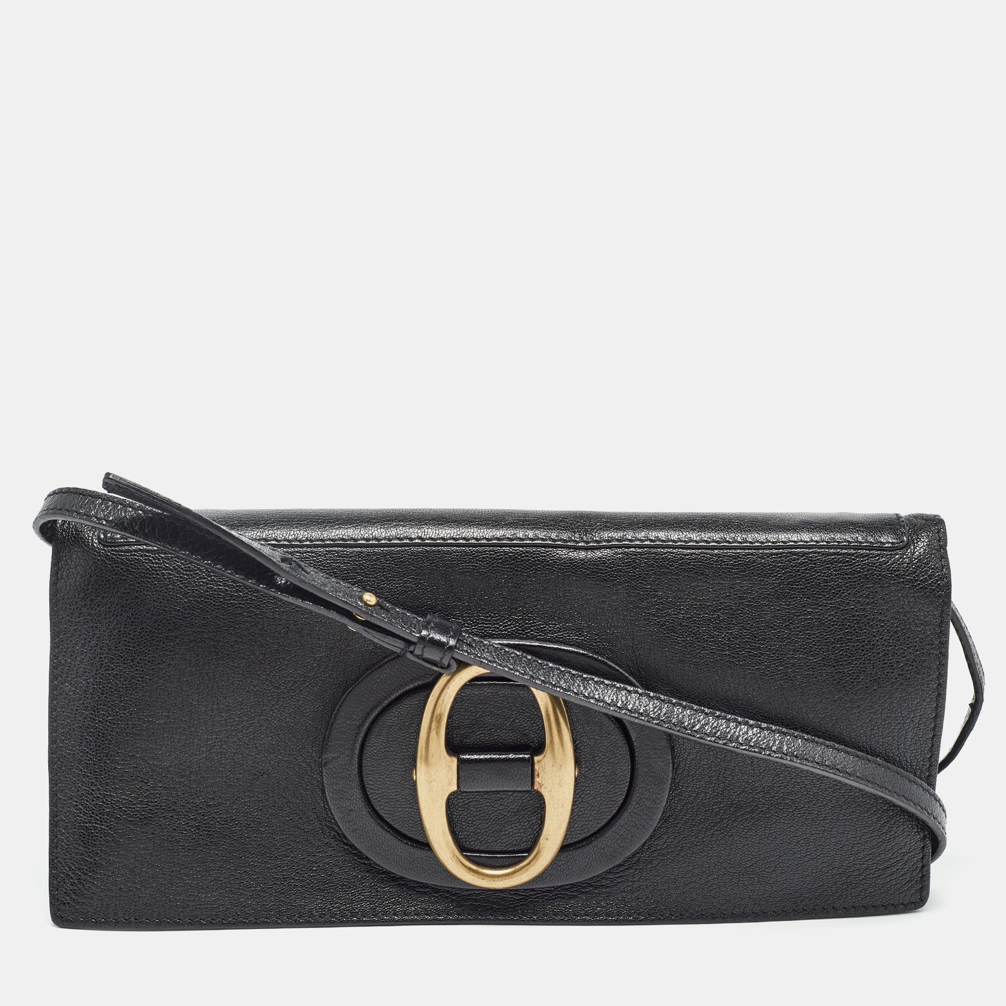 

Yves Saint Laurent Black Leather Buckle Flap Chain Bag