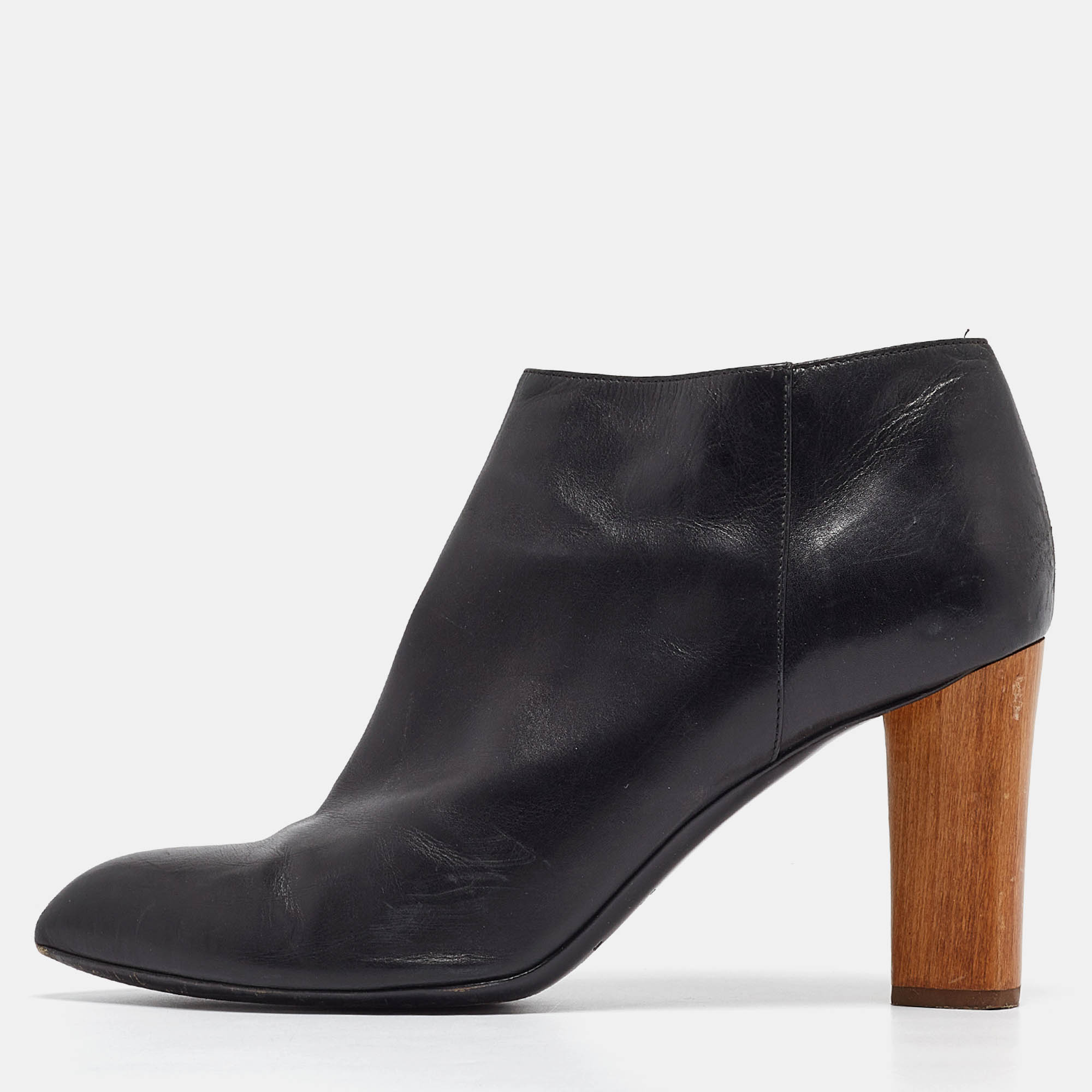 

Yves Saint Laurent Black Leather Zip Up Boots Size