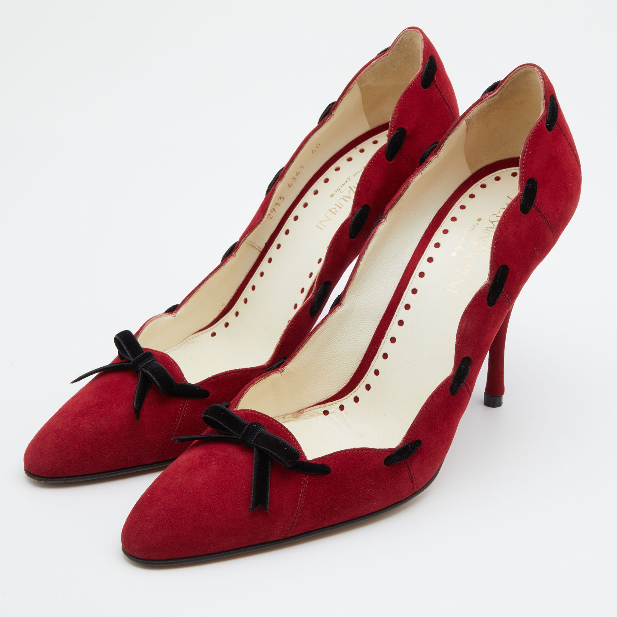 

Yves Saint Laurent Red/Black Suede and Velvet Bow Pumps Size