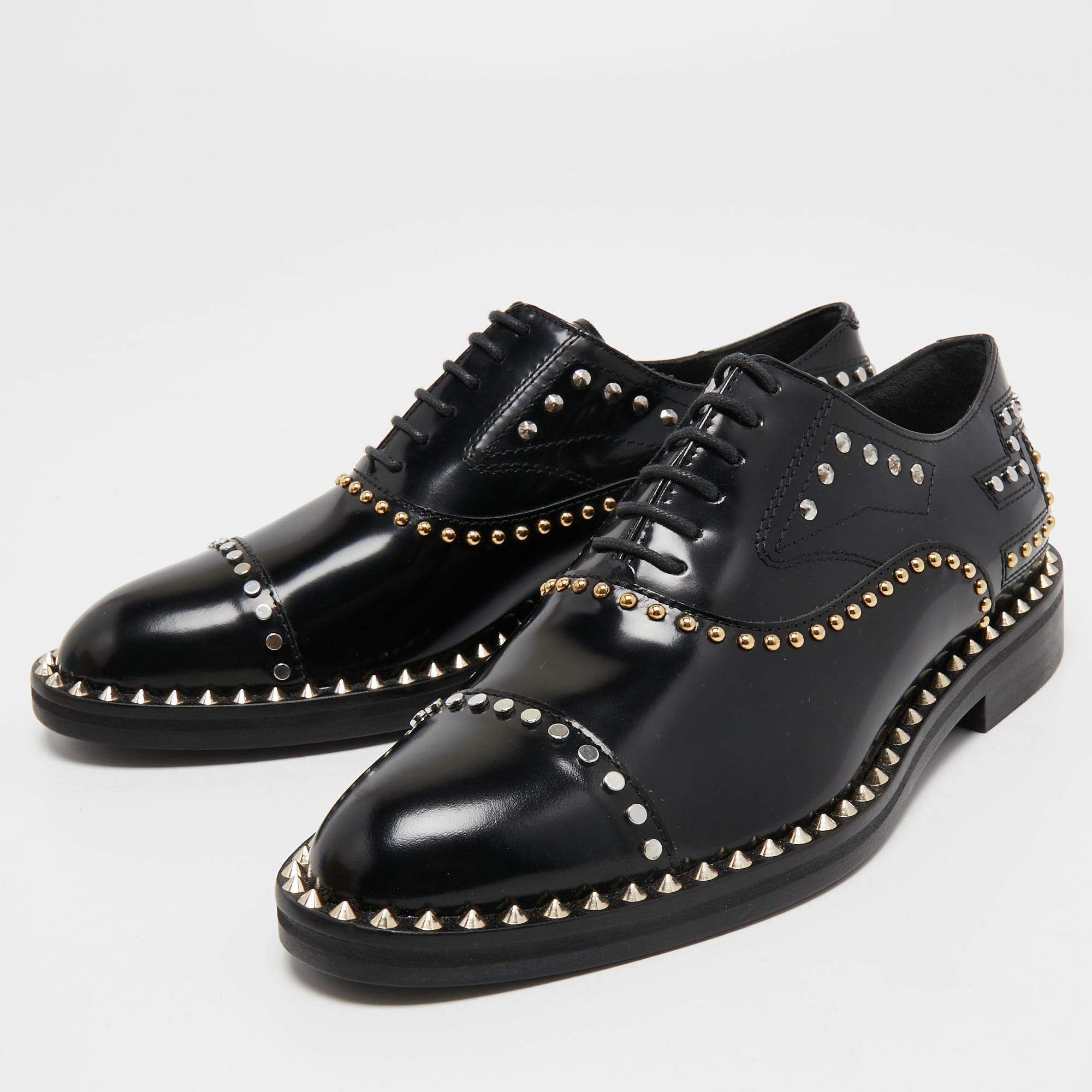 

Zadig and Voltaire Black Leather Studded Youth Clous Oxfords Size