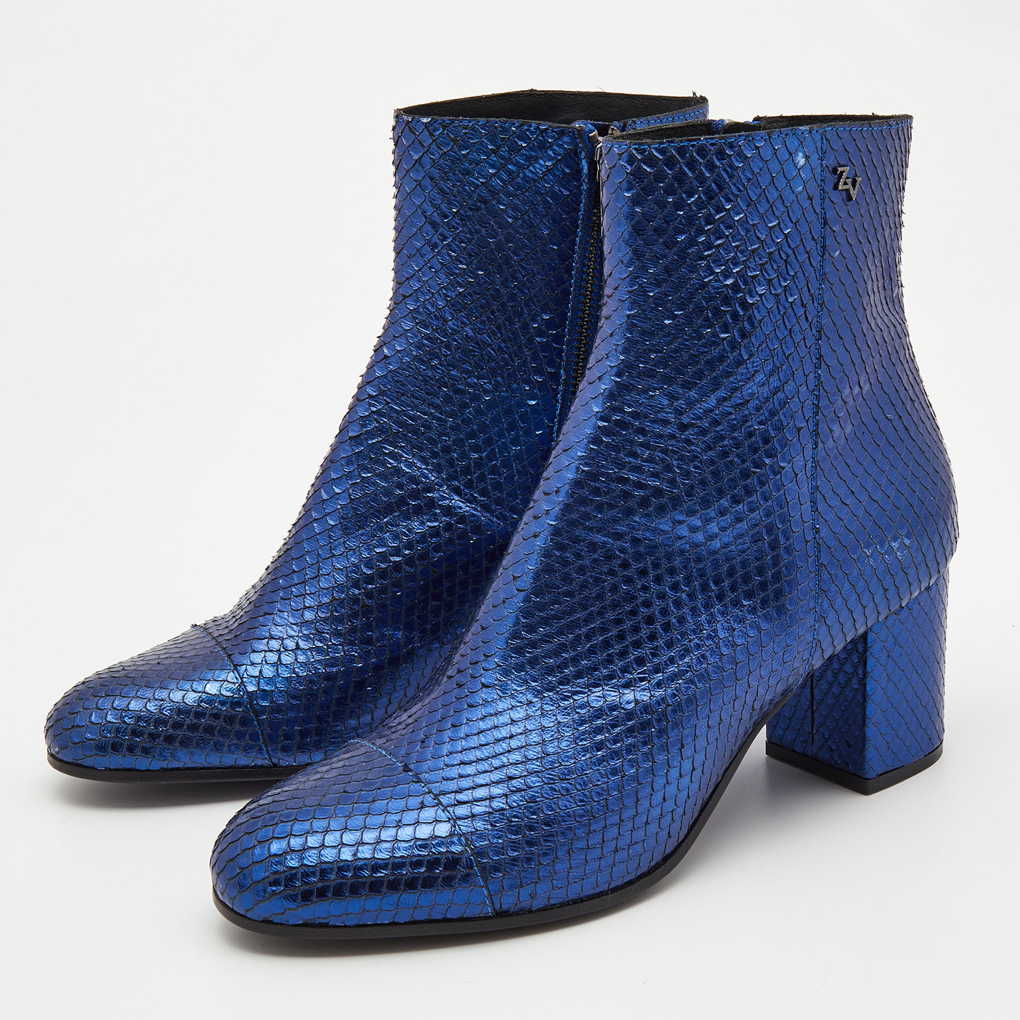 

Zadiq & Voltaire Blue Python Embossed Leather Block Heel Ankle Boots Size