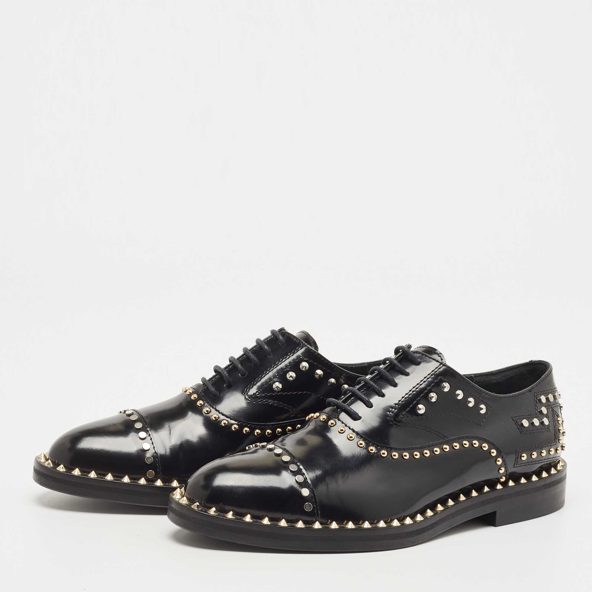 

Zadig & Voltaire Black Leather Studded Youth Clous Oxfords Size