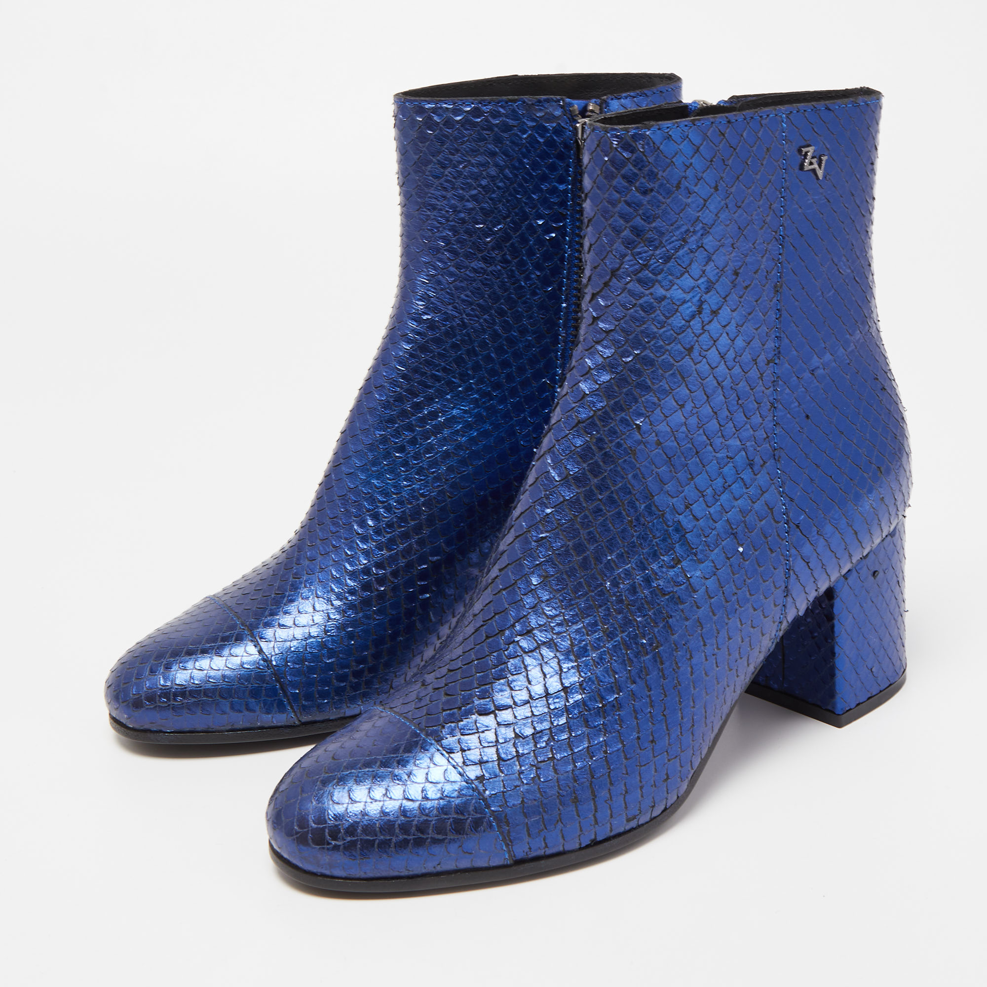 

Zadiq & Voltaire Blue Python Embossed Leather Block Heel Ankle Booties Size