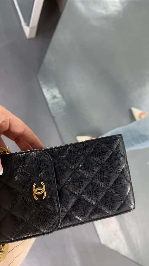 Chanel quilted crossbody bag hot sale